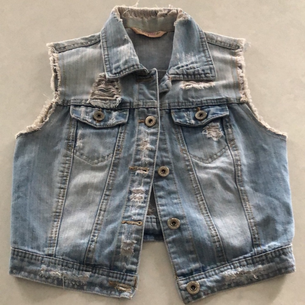 Distressed Cropped Jean Vest